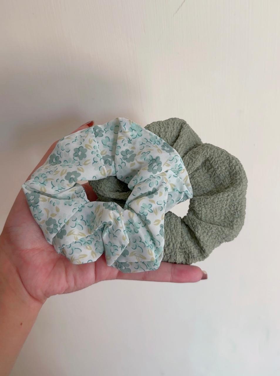 2 PC Scrunchies